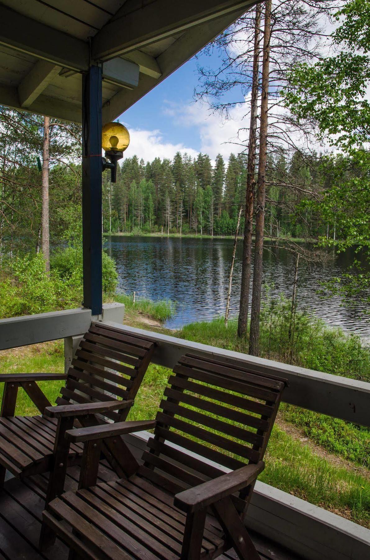 Leirintäalueet Ahvenlampi 4*